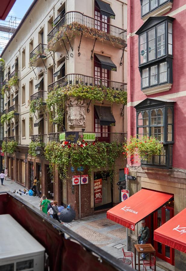 Pension Aliciazzz Bed And Breakfast Bilbao Kültér fotó