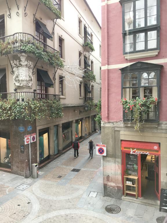 Pension Aliciazzz Bed And Breakfast Bilbao Kültér fotó